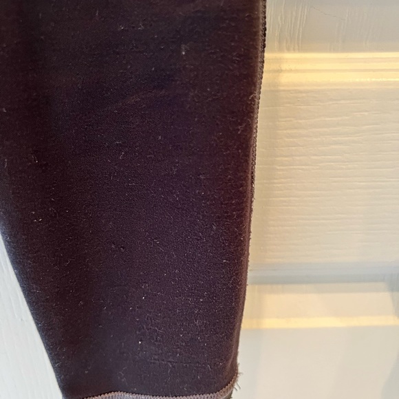 Lululemon Reversible Jogging Pants - Sz 4. Perfect for winter! - Picture 7 of 9